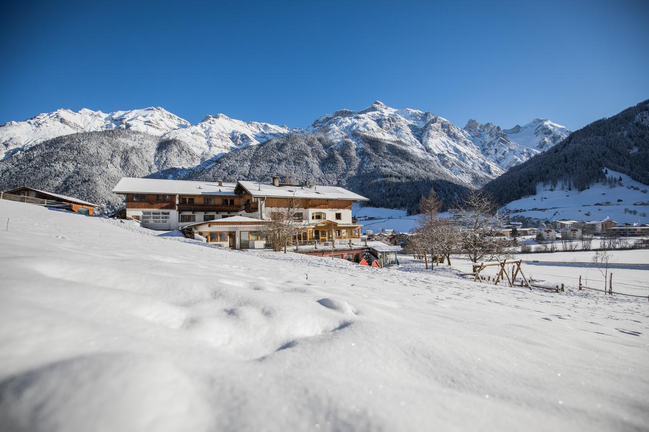 Ladestatthof Hotel Neustift im Stubaital Exterior foto